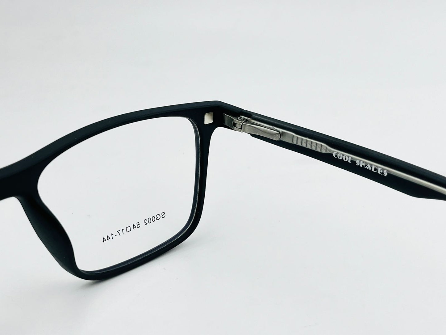Spexone player SG002 Series: Matte Black Frame with Transparent Lens