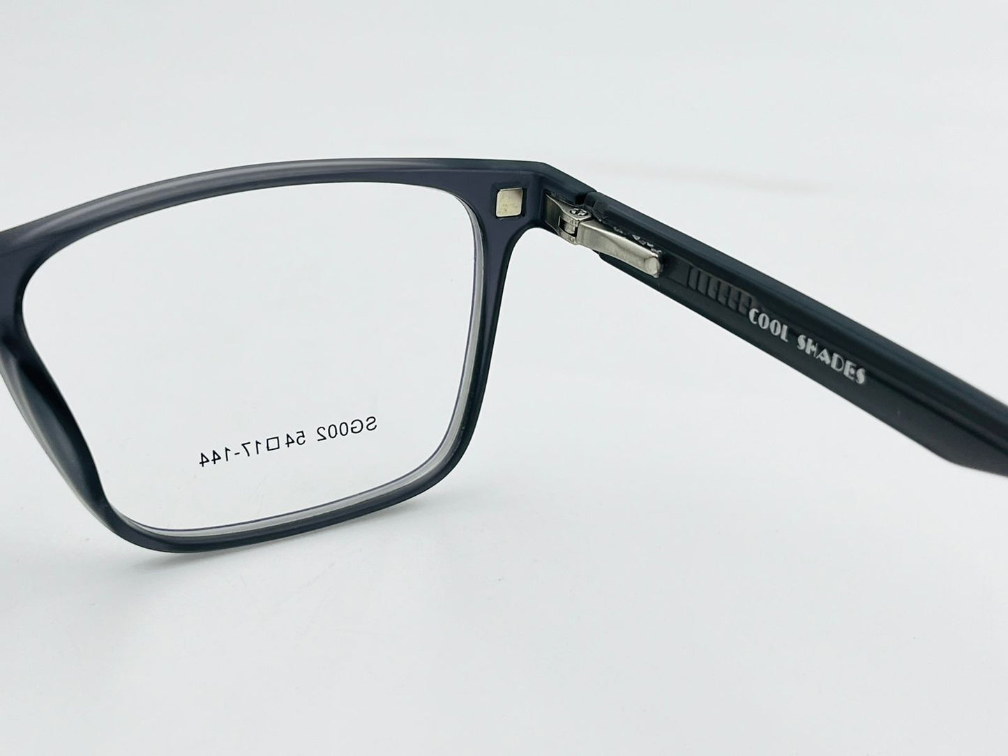 Spexone player SG002 Series: Matte Grey Frame with Transparent Lens