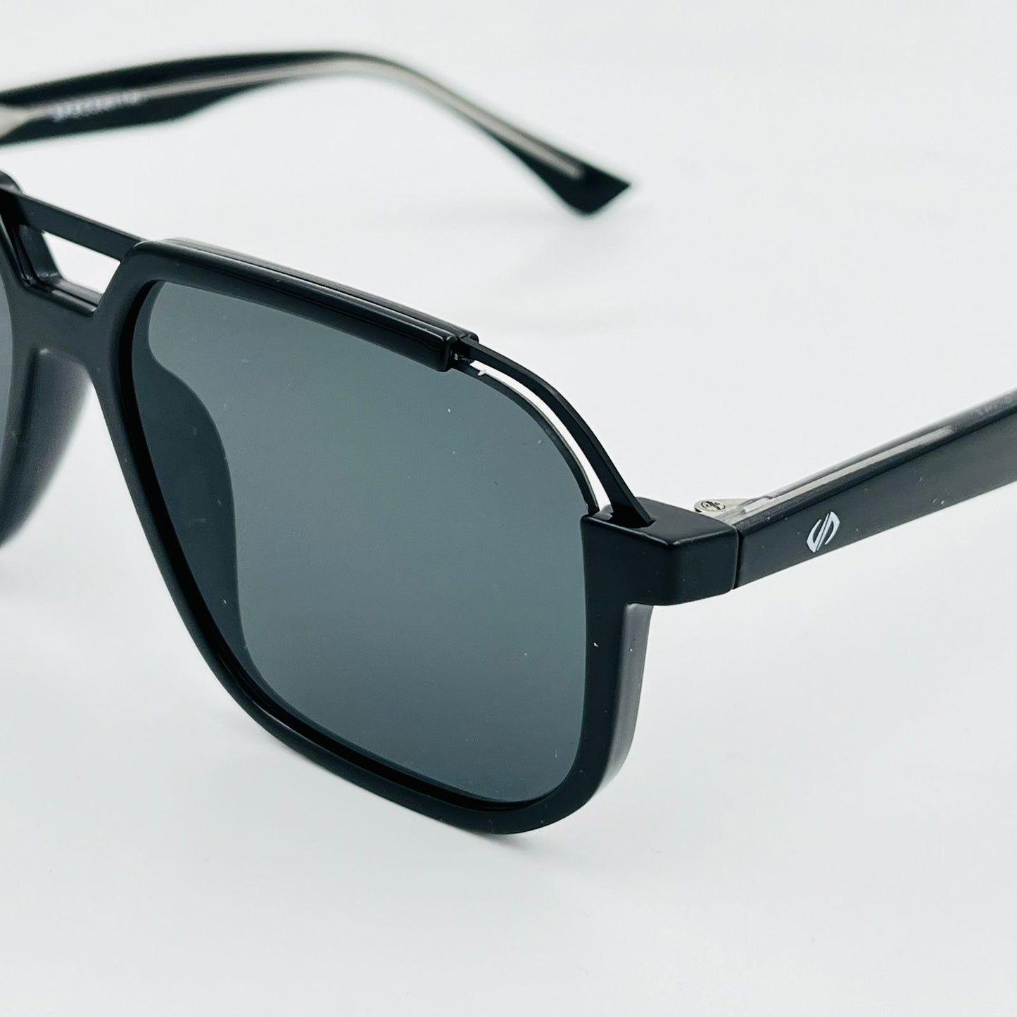 spexone specsmith glossy black premium eyewear