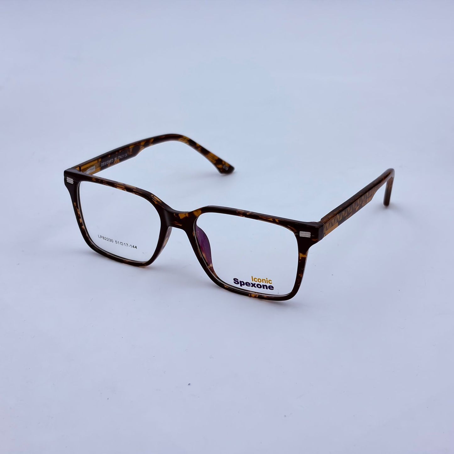 Spexone iconic series: LP82230 Amber premium eyewear for man and woman