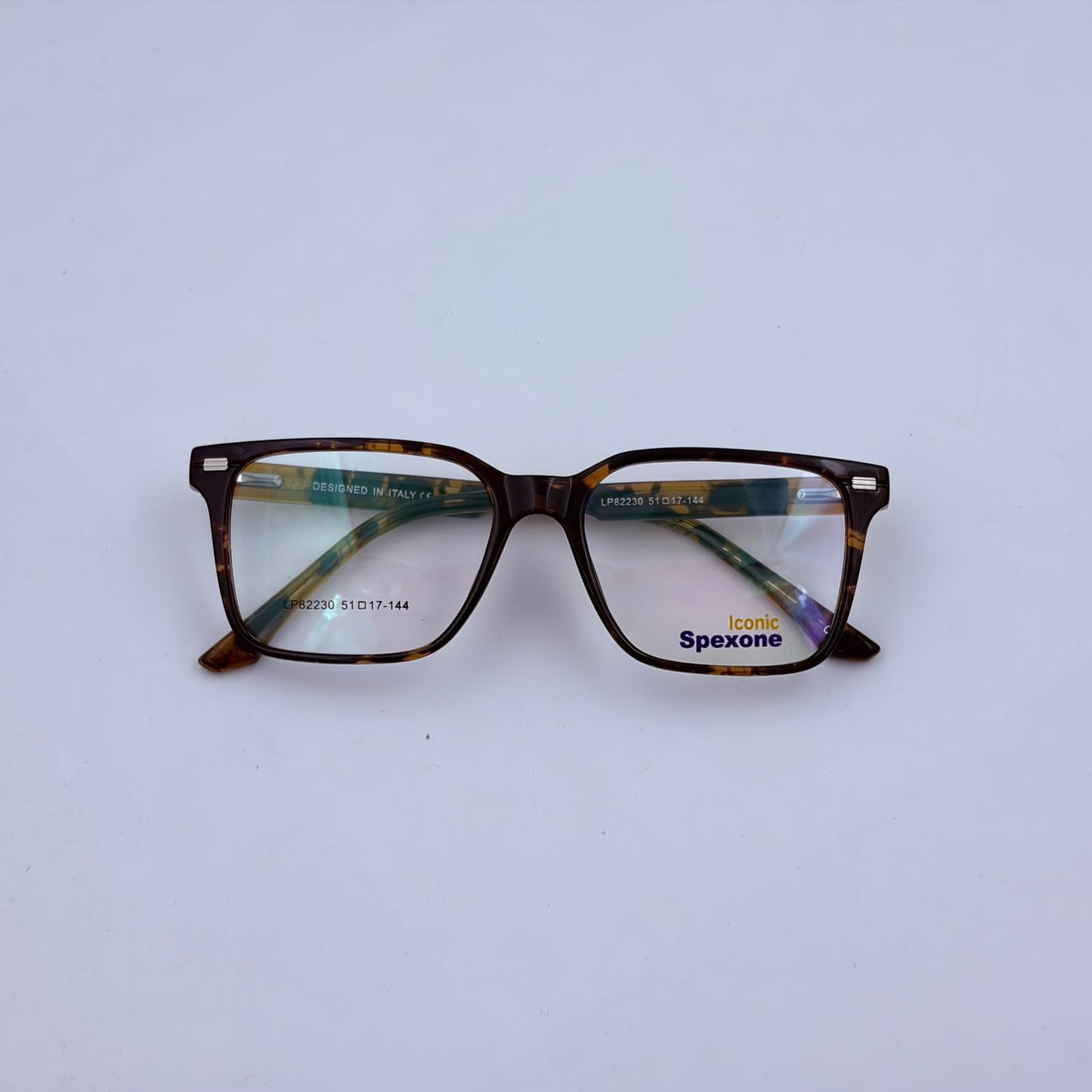 Spexone iconic series: LP82230 Amber premium eyewear for man and woman