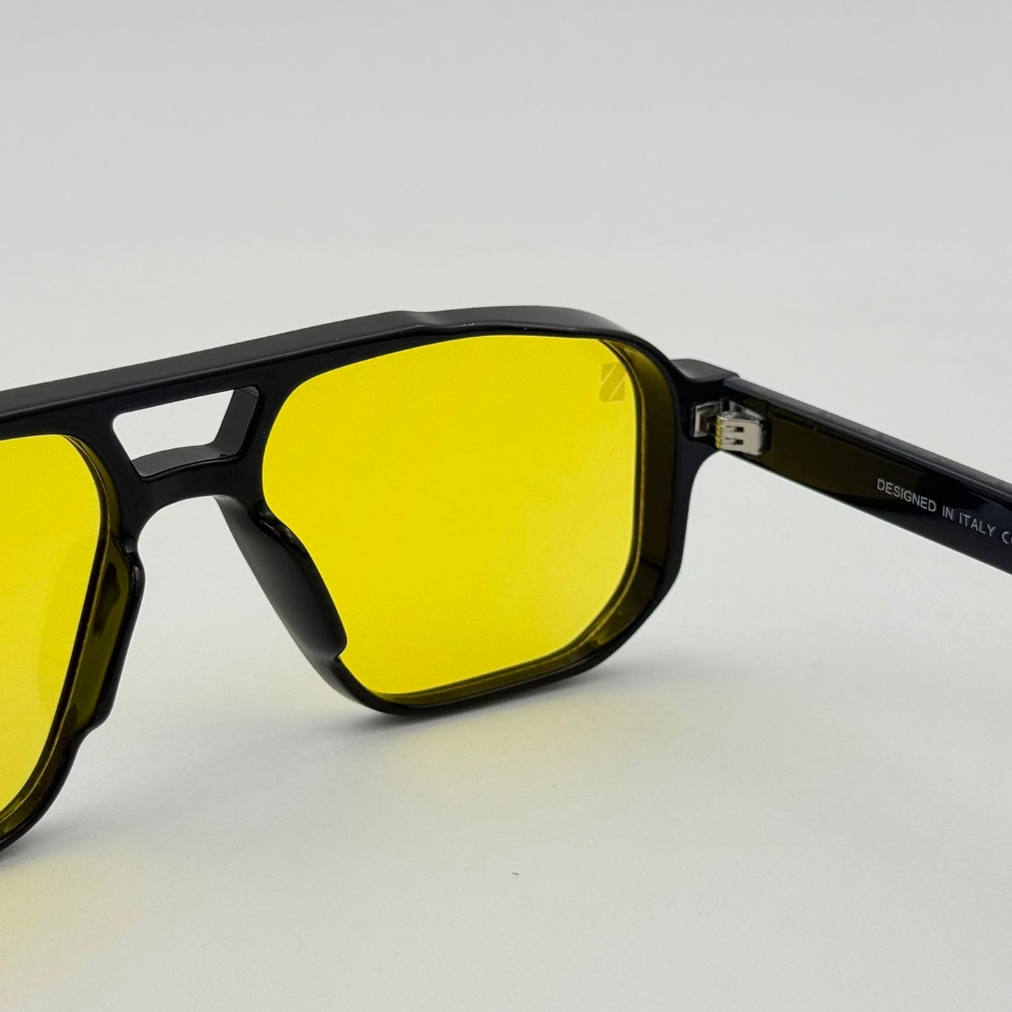 Spexone spexmith  glossy black : premium sunglass for man & woman